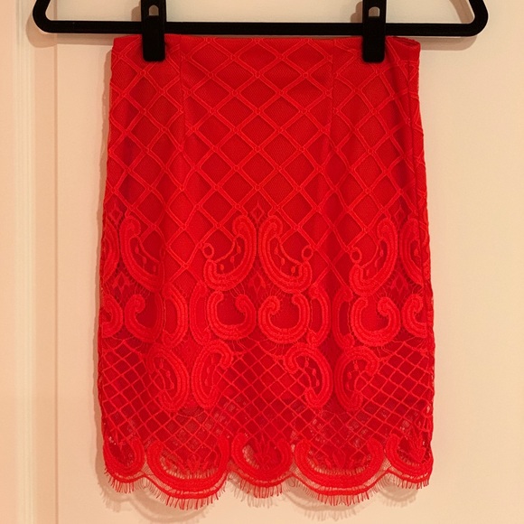 Lace Mini Skirt - Picture 2 of 2